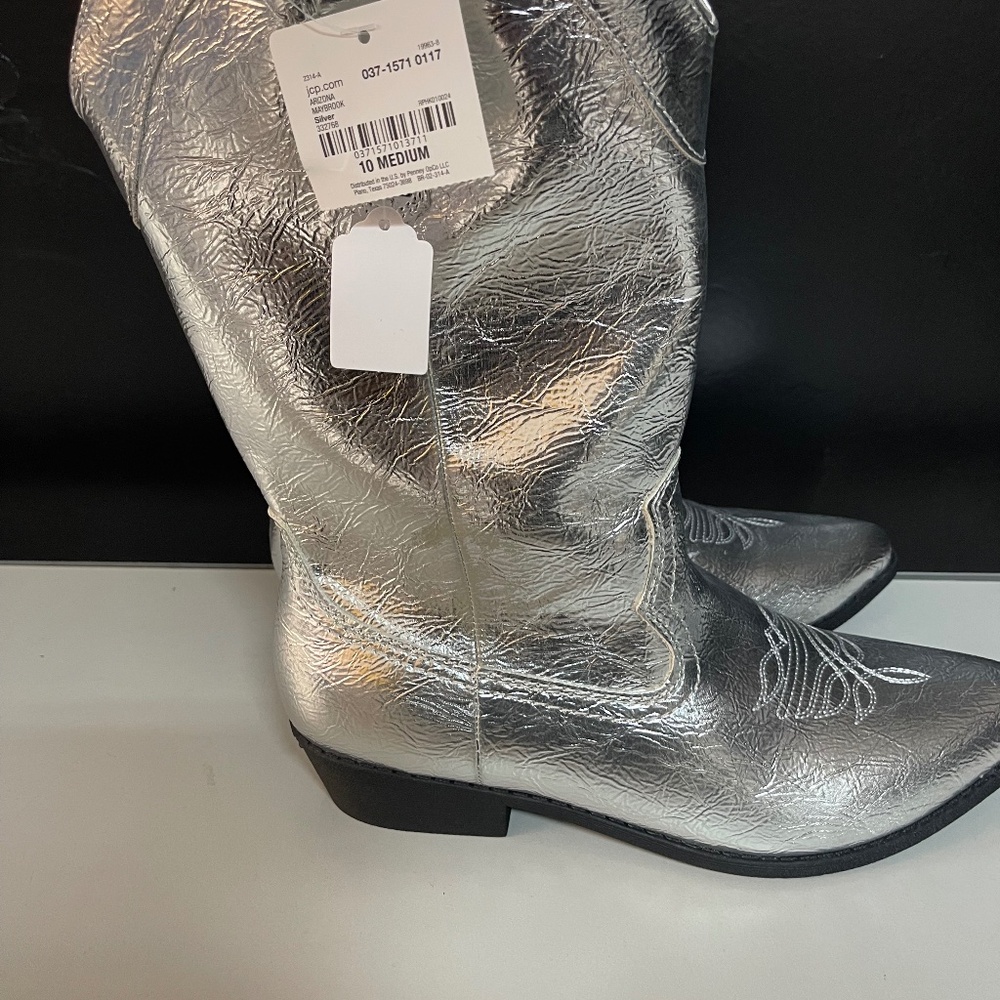 Arizona Jean and Co. Silver Boots